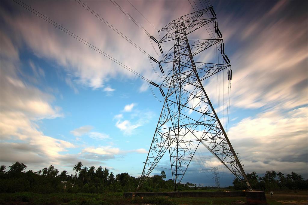 強強聯手!富威電力投資智電系統 轉型全球AI智慧能源平台